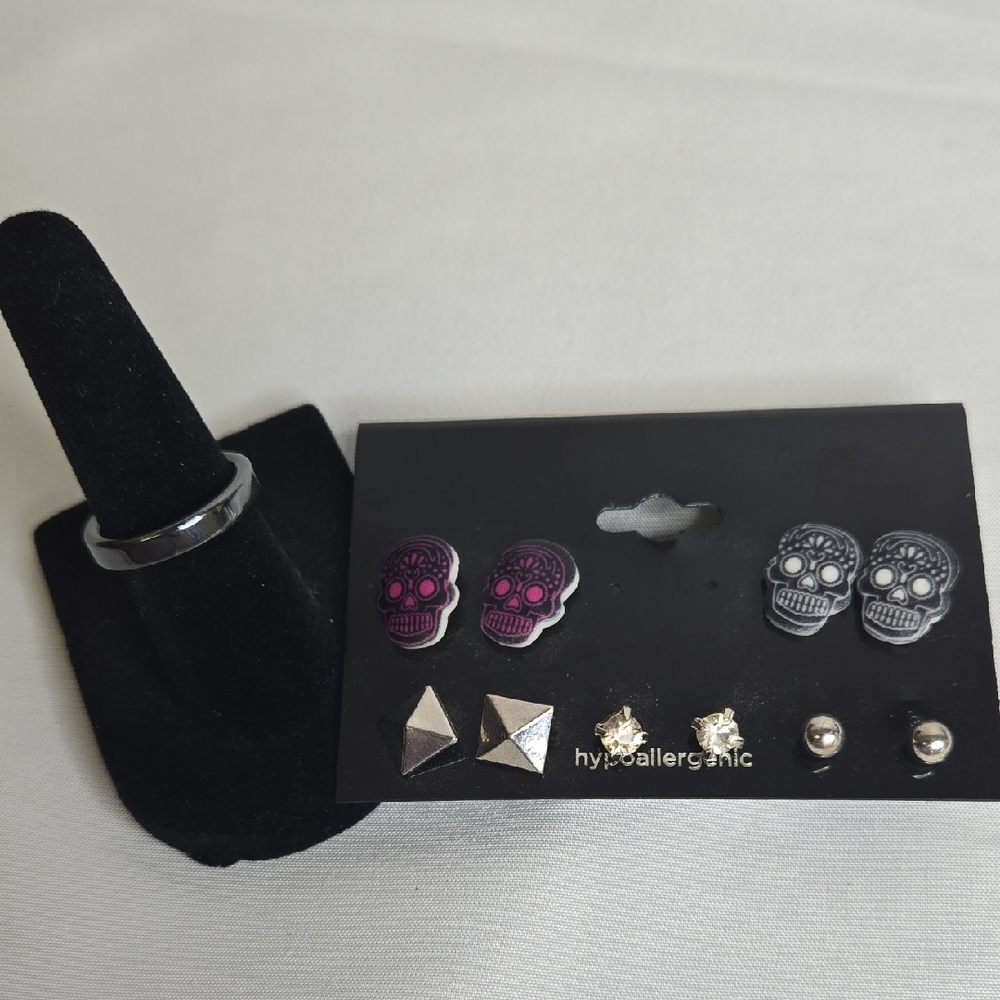 Earring and Ring Bundle -‎ 5 Pairs Earrings, 1 Ring